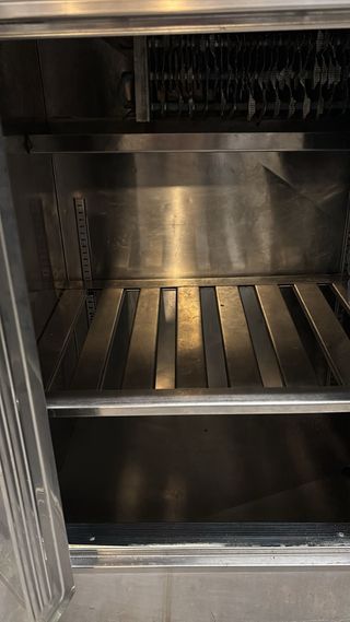 Nevera bajo mostrador para reparar