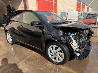 Toyota Aygo X Play Año 9/2024