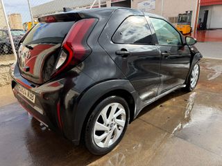 Toyota Aygo X Play Año 9/2024