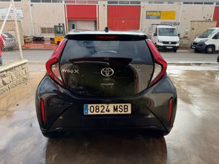 Toyota Aygo X Play Año 9/2024