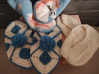 Lote patucos lana y calcetines suelo talla 36