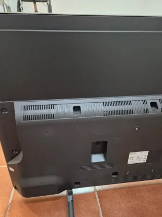 Sony TV 43″ KD-43XE7077 + mando + cable