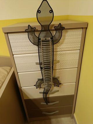 Porta CDs Diseño Lagarto
