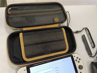 CONSOLA NINTENDO SWITCH OLED (CONSOLA + JOYCONS)