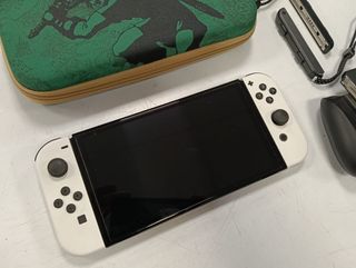 CONSOLA NINTENDO SWITCH OLED (CONSOLA + JOYCONS)