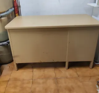 Mesa de despacho antigua de madera