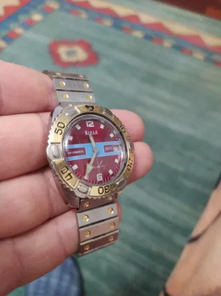 Reloj KIPLE Antimagético Dorado y Rojo