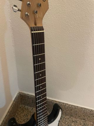 Guitarra Eléctrica Negra