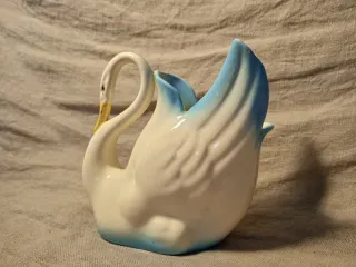 Cisne florero de porcelana vintage