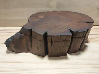 Caja de raíz de teca tailandesa