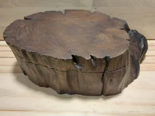 Caja de raíz de teca tailandesa