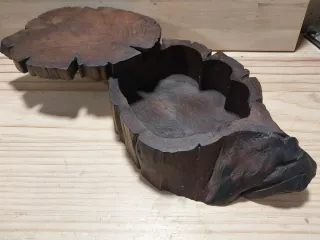 Caja de raíz de teca tailandesa