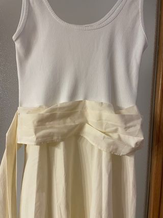 Vestido combinado beige y blanco