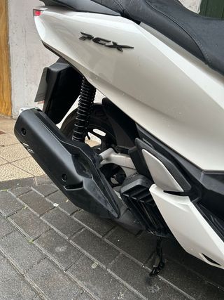 Honda PCX 2024 Maxi Scooter