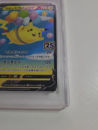Pikachu V Volador Japonés PSA 10