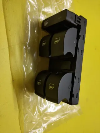 BOTONERA ELEVALUNAS AUDI A4 B6 A4 B7 SEAT EXEO