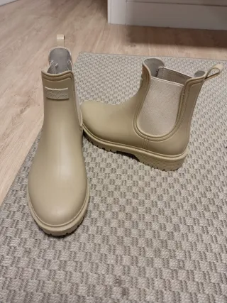 Botas de goma beige