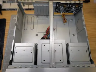 Caja HTPC SilverStone LC16M (Plata) - Elegante