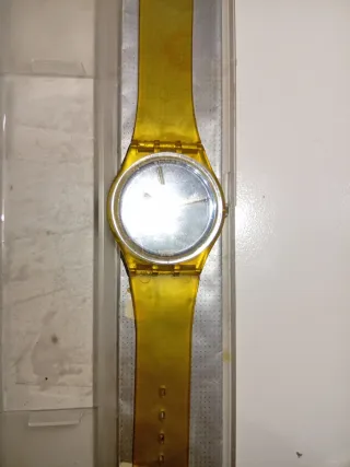 Swatch vintage giallo e argento con scatola e gara