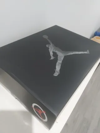 Jordan 4 Flight Club  A estrenar. Talla 43.