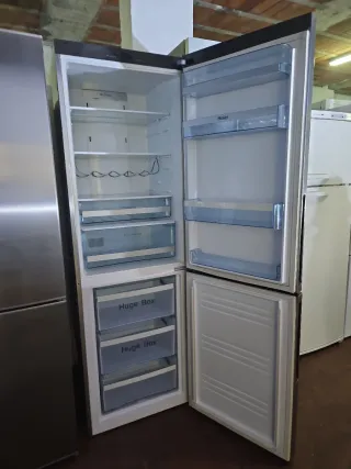 Nevera Haier plateada