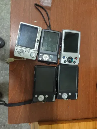 Lotto 5 Fotocamere Canon, Nikon, Sony