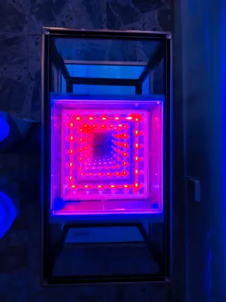 Mesa centro dorada efecto infinito .led RGB ic