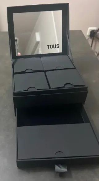 Joyero Tous con accesorios