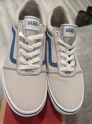Vans Ward Beige y Azul