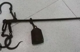 Báscula Romana Antigua