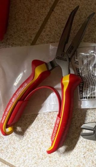 Alicate Pinza Facom 1000V Aislado