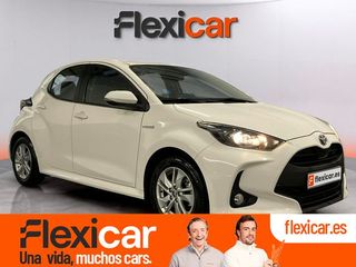 Toyota Yaris 1.5 120H Business Plus