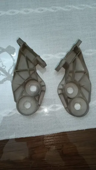 Enganches Parachoques BMW E46 (2 unidades)