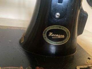 Máquina de coser Singer antigua