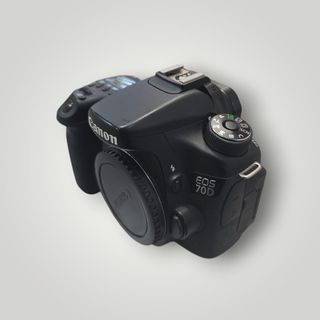 CAMARA REFLEX CANON EOS 70D + FUNDA Y CARGADR- 3 BAT