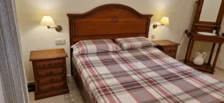 Mesillas y cabecero 150cm madera