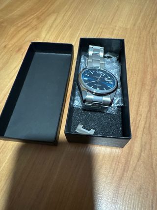 Reloj Chronos Esfera Azul y Correa Plateada
