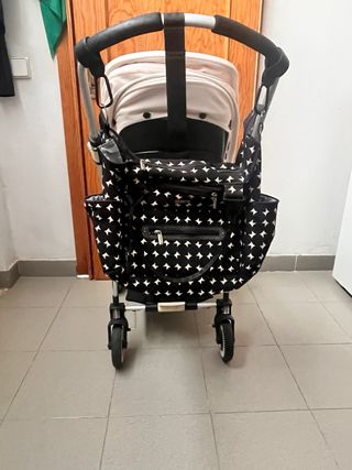 Cochecito Bugaboo Bee color plata y beige