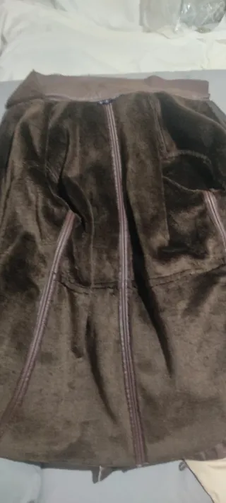 Chaquetón de piel marrón