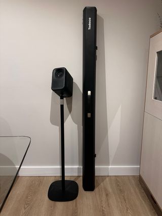 Proyector Xming Page One con soporte y pantalla