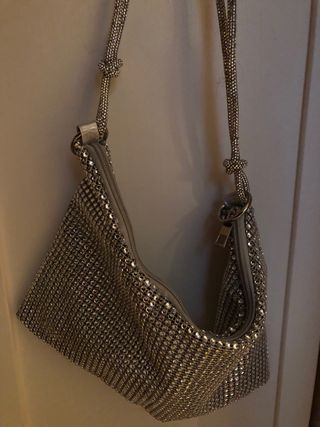 Bolso de fiesta plateado con brillos