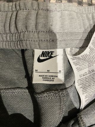 Pantalón Nike Sportswear Club Fleece Jogger Gris