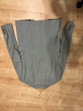 Traje Zara cuadros gris 2 piezas