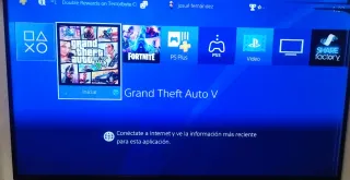 PS4 + Volante y Pedales + Juego