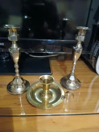 Portavelas, Palmatorias, candelabros, velas,etc