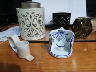 Portavelas, Palmatorias, candelabros, velas,etc