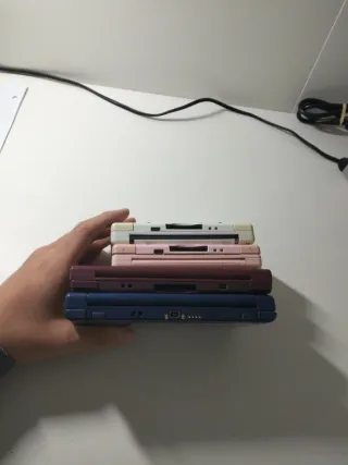 Lote 4 Nintendo DS lite, DSi XL y New 3DS XL