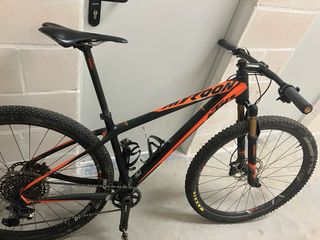 Bicicleta KTM Montaña Carbono