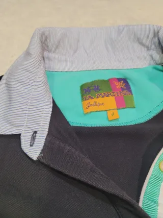 Set 2 Polos: blanco Valecuatro y negro La Martina