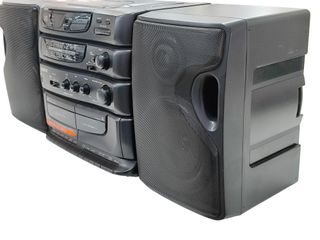 EQUIPO DE MÚSICA SANYO MCD-S870K